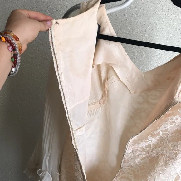 Handmade Vintage Statement Sleeve Lace Dress - Picture 9 of 11